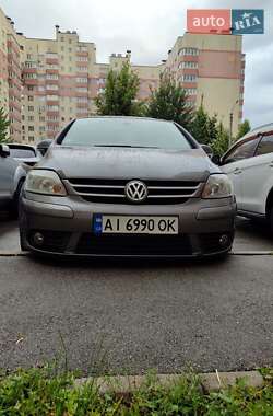 Хетчбек Volkswagen Golf 2005 в Софіївській Борщагівці