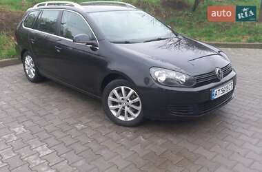 Универсал Volkswagen Golf 2010 в Черновцах
