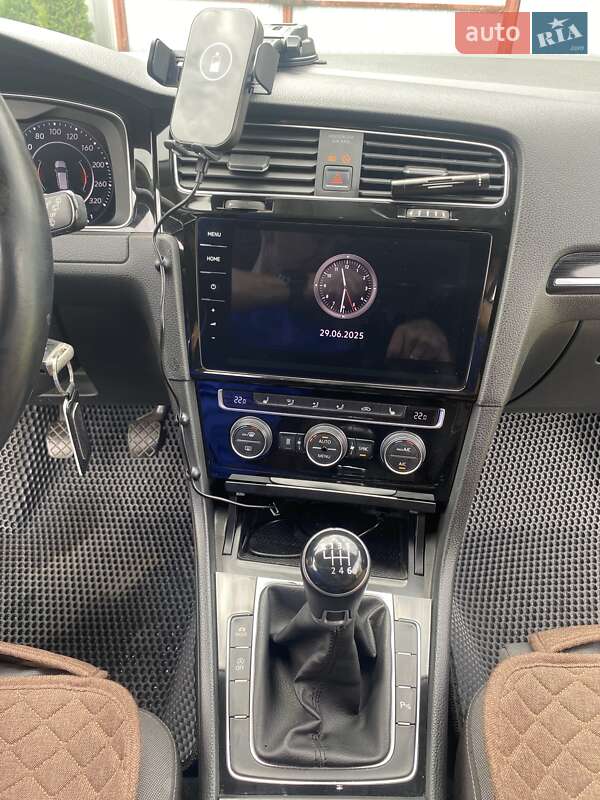 Универсал Volkswagen Golf 2018 в Крюковщине