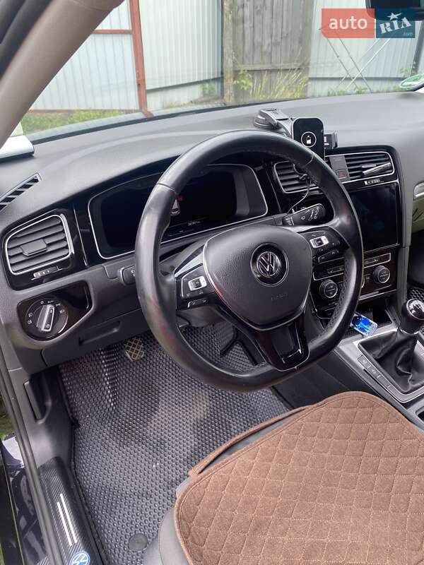 Универсал Volkswagen Golf 2018 в Крюковщине