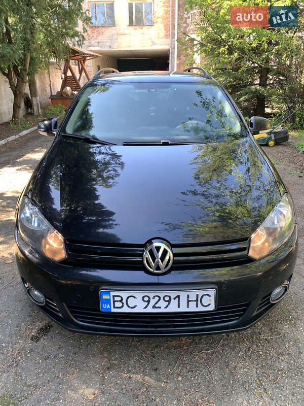 Універсал Volkswagen Golf 2013 в Самборі