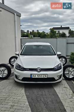 Хетчбек Volkswagen Golf 2018 в Києві