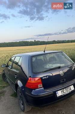 Хетчбек Volkswagen Golf 1999 в Городищеві