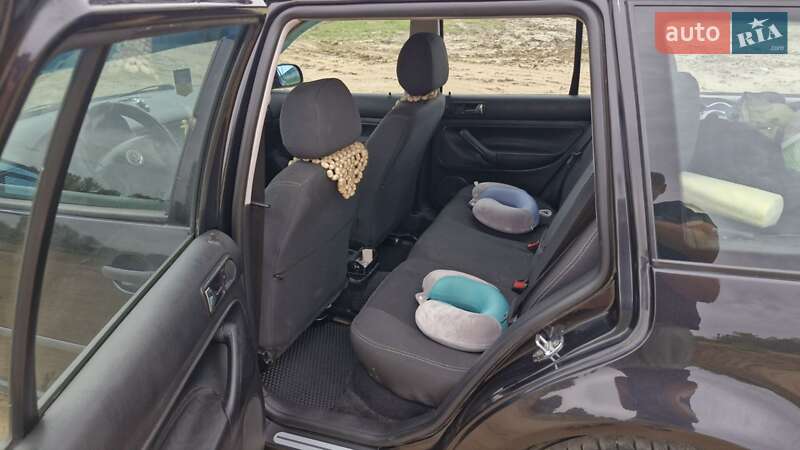 Универсал Volkswagen Golf 2001 в Киеве