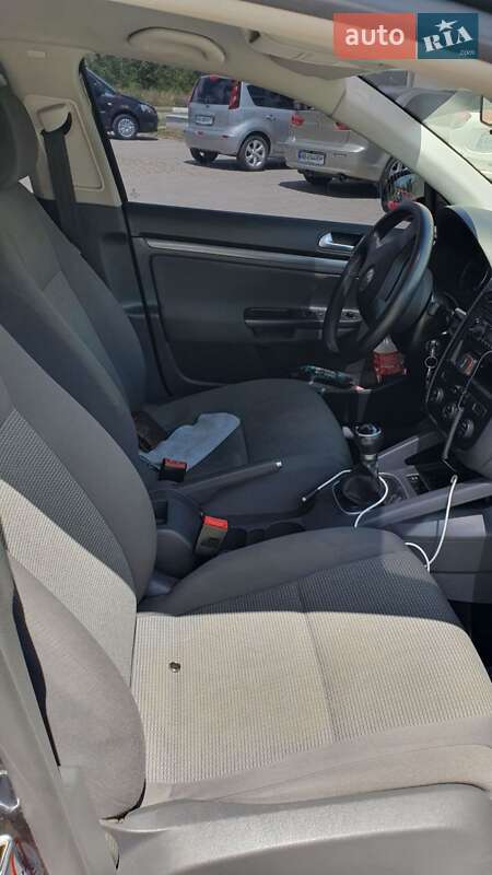 Універсал Volkswagen Golf 2008 в Теплику