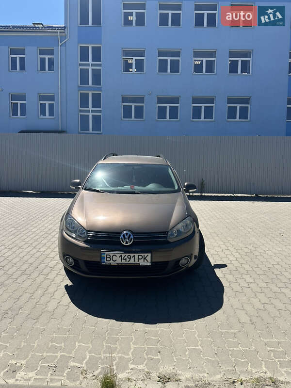 Універсал Volkswagen Golf 2013 в Львові