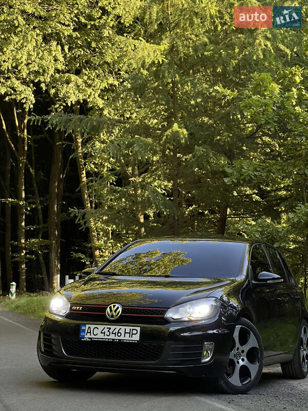 Хетчбек Volkswagen Golf 2009 в Луцьку