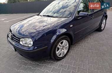 Хетчбек Volkswagen Golf 2002 в Вінниці
