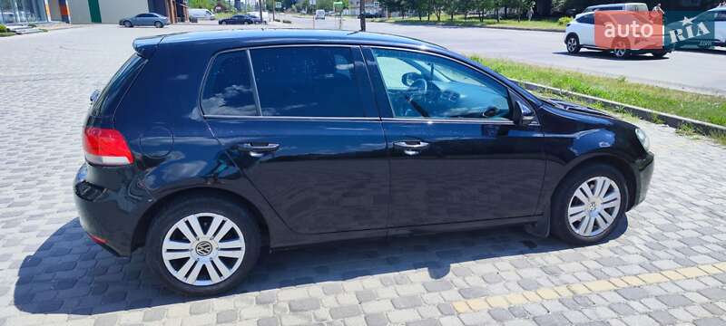 Хетчбек Volkswagen Golf 2010 в Хмельницькому