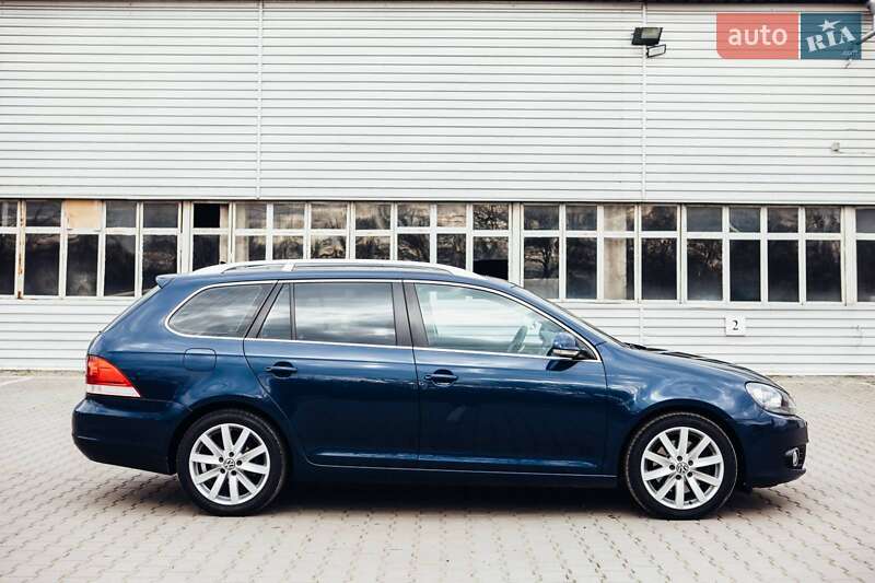 Універсал Volkswagen Golf 2011 в Вінниці