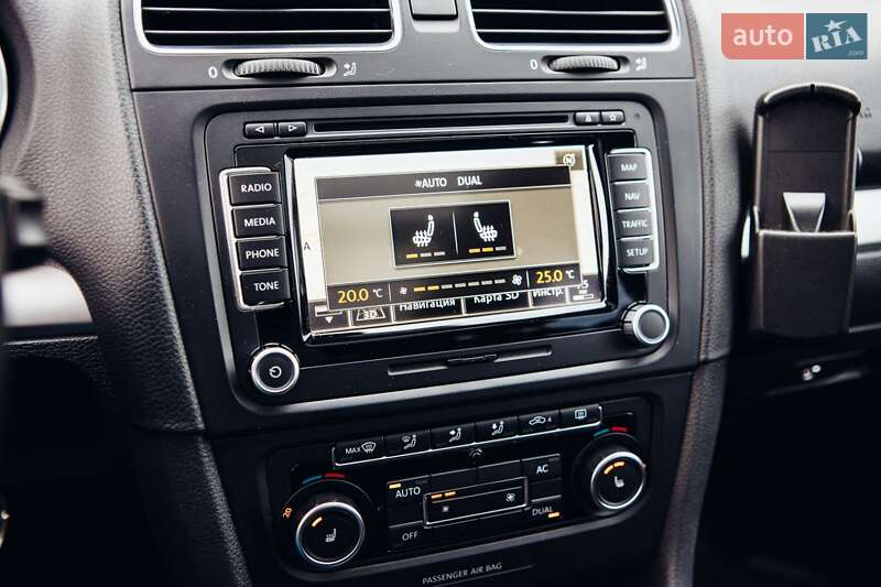 Універсал Volkswagen Golf 2011 в Вінниці