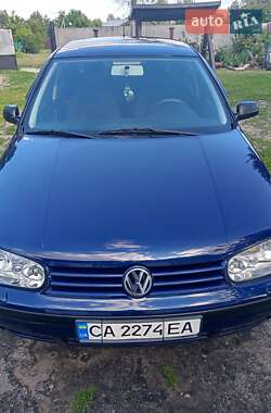 Хетчбек Volkswagen Golf 2001 в Золотоноші