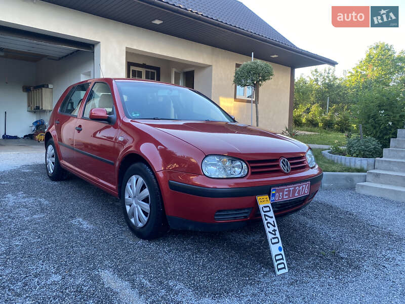 Volkswagen Golf 2003