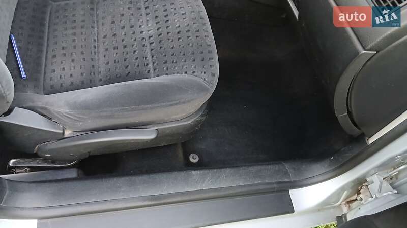 Универсал Volkswagen Golf 2000 в Луцке фото 13 Универсал Volkswagen Golf 2000 в Луцке