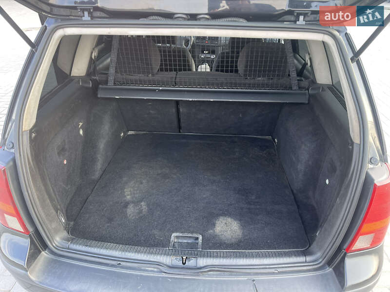 Універсал Volkswagen Golf 2001 в Кам'янець-Подільському