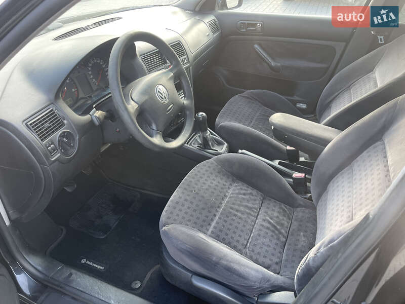 Універсал Volkswagen Golf 2001 в Кам'янець-Подільському