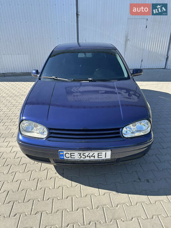 Volkswagen Golf 2003
