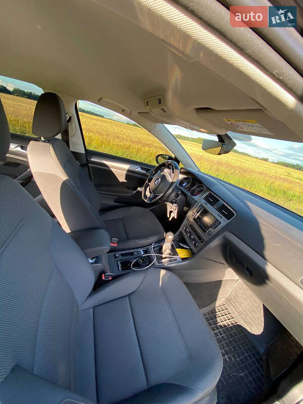 Універсал Volkswagen Golf 2016 в Недригайліву