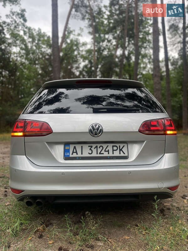 Универсал Volkswagen Golf 2014 в Василькове