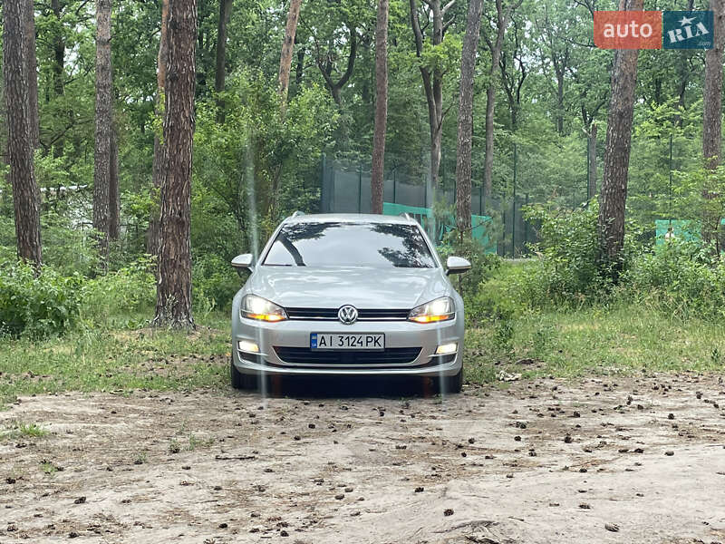 Универсал Volkswagen Golf 2014 в Василькове