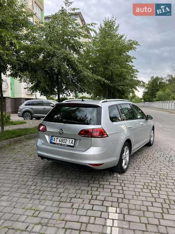 Універсал Volkswagen Golf 2015 в Івано-Франківську