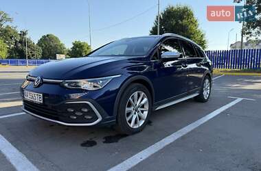 Универсал Volkswagen Golf 2021 в Киеве