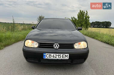 Хэтчбек Volkswagen Golf 2002 в Мене