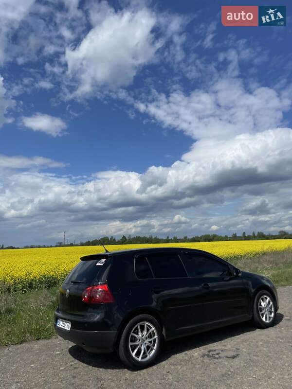 Хэтчбек Volkswagen Golf 2007 в Добротворе