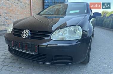 Хетчбек Volkswagen Golf 2006 в 