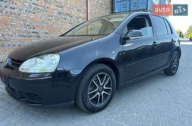 Хетчбек Volkswagen Golf 2006 в 