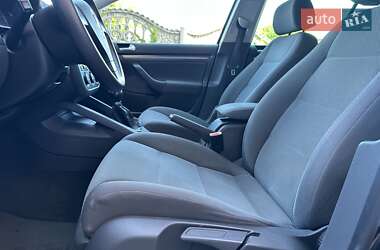 Хетчбек Volkswagen Golf 2006 в 