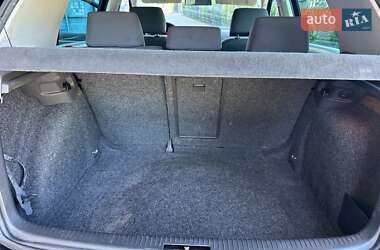 Хетчбек Volkswagen Golf 2006 в 