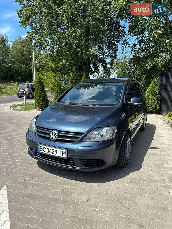 Хетчбек Volkswagen Golf 2007 в Яворові