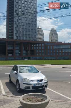 Хетчбек Volkswagen Golf 2006 в Жовтих Водах