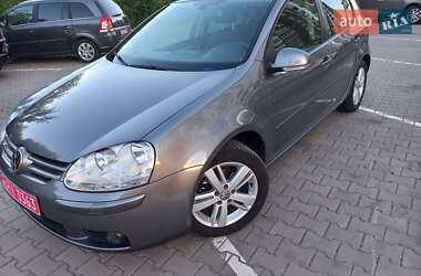 Хэтчбек Volkswagen Golf 2008 в Запорожье