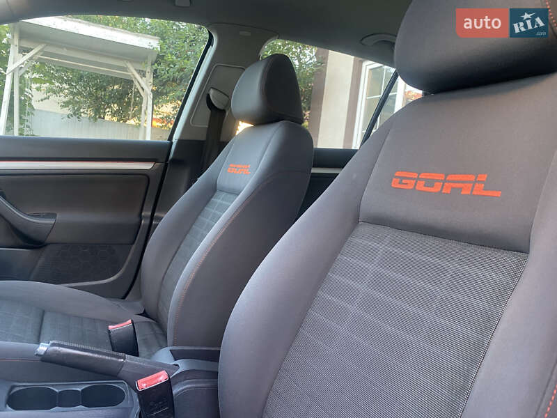 Хэтчбек Volkswagen Golf 2007 в Бучаче