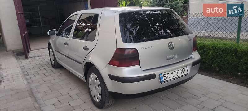 Хетчбек Volkswagen Golf 1999 в Рудки