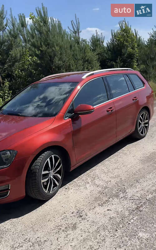 Універсал Volkswagen Golf 2015 в Сарнах