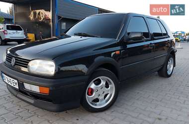 Хэтчбек Volkswagen Golf 1993 в Каменец-Подольском