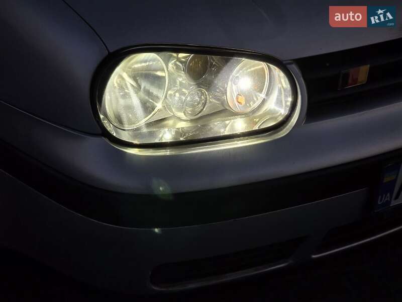 Хетчбек Volkswagen Golf 2000 в Кропивницькому