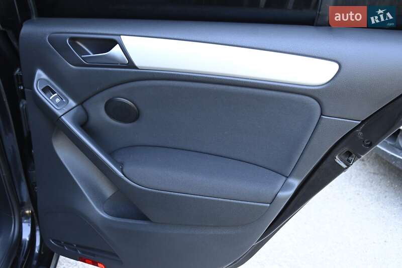 Хетчбек Volkswagen Golf 2009 в Бердичеві