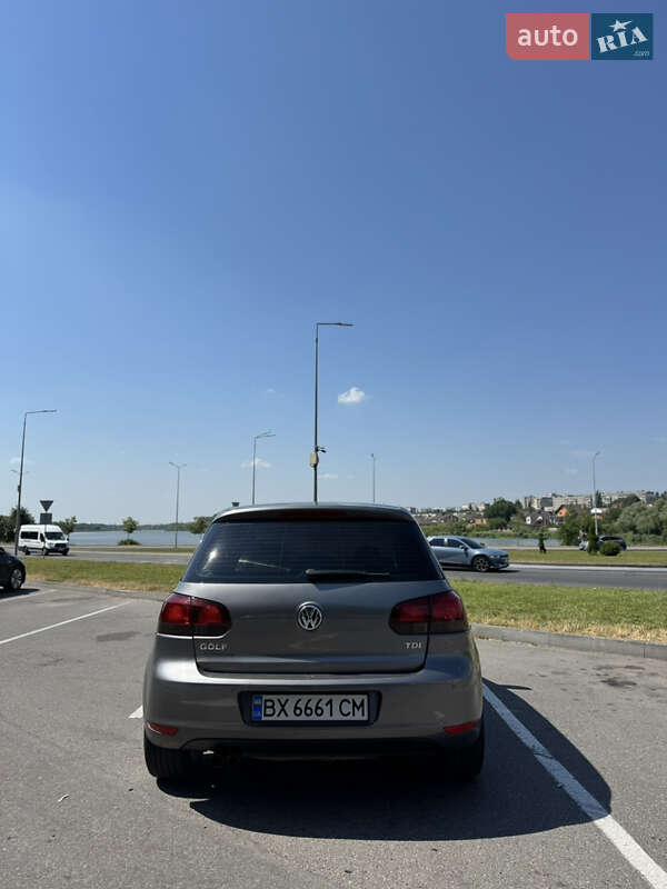 Хэтчбек Volkswagen Golf 2009 в Виннице