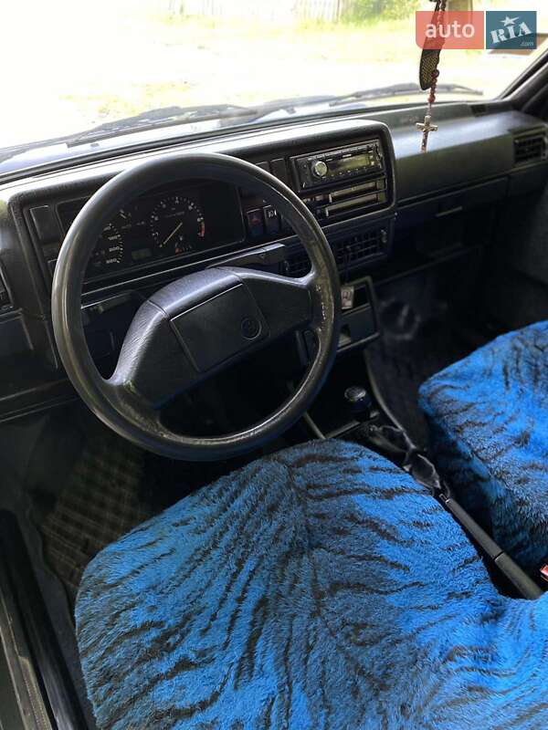 Хэтчбек Volkswagen Golf 1987 в Рава-Русской