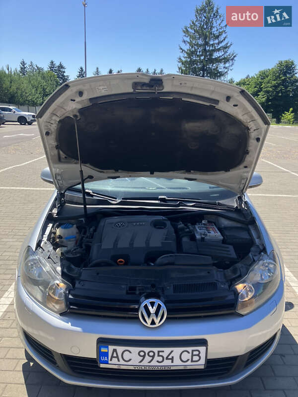 Універсал Volkswagen Golf 2011 в Луцьку
