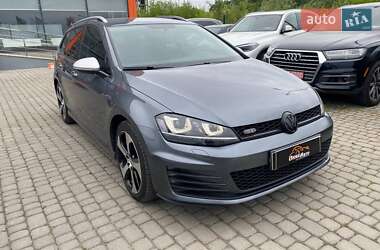 Универсал Volkswagen Golf 2015 в Львове