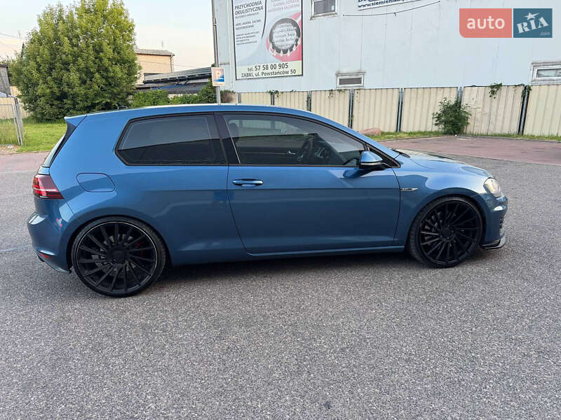 Хетчбек Volkswagen Golf 2015 в Драбіву