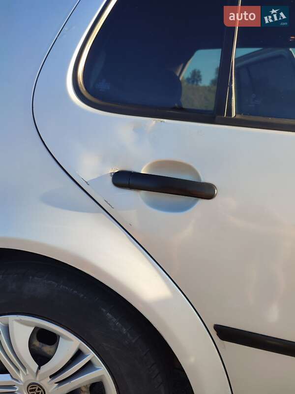 Хэтчбек Volkswagen Golf 2000 в Полтаве