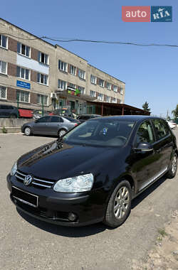 Хетчбек Volkswagen Golf 2006 в Сумах