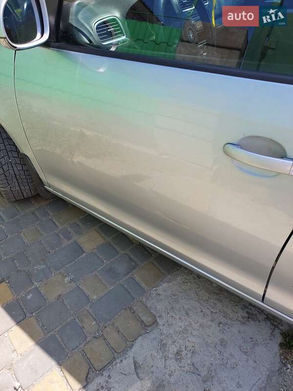 Универсал Volkswagen Golf 2011 в Каменском