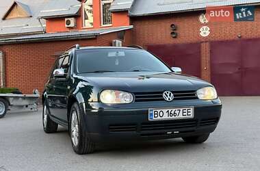 Универсал Volkswagen Golf 2002 в Кременце